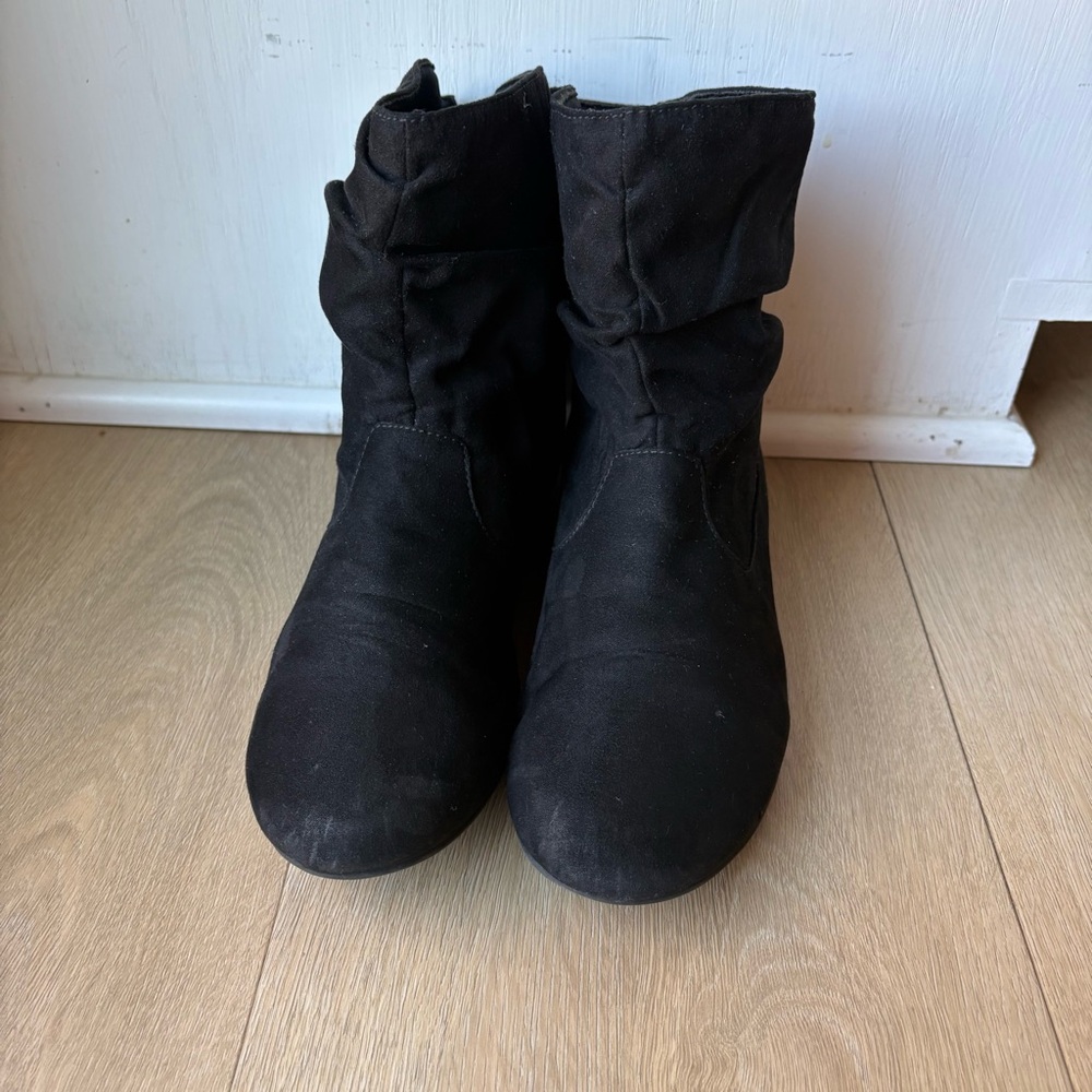 Time and Tru Black Ankle Booties